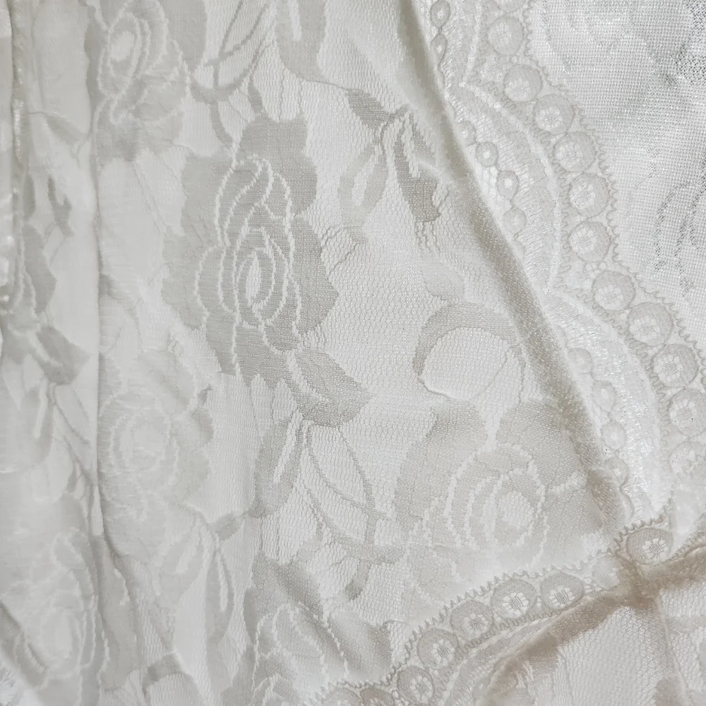 Lace dress. Long sleeve. Short. - Picture 5 of 13